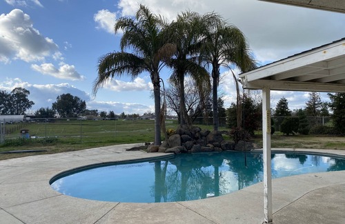 Madera House | Beautiful peaceful desirable home in Madera Rancho