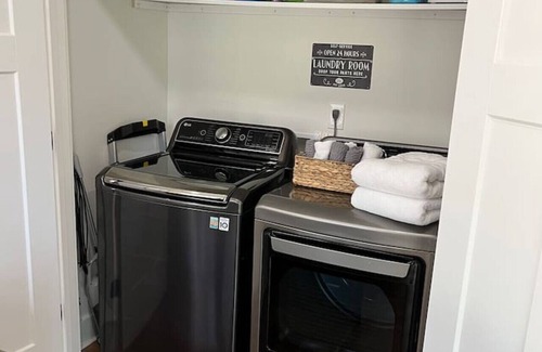 Spartanburg House | Beautiful Pet Friendly Home in Central Spartanburg Sleeps 6
