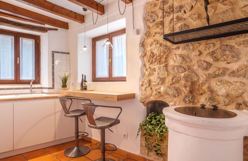 Mancor de la Vall House | Beautiful private villa for 5 guests with A/C, WIFI, TV and terrace