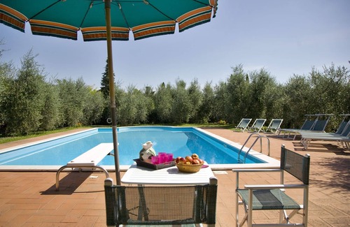 Palaia Villa | Beautiful private villa for 8 people with private pool, WIFI, TV, patio and parking