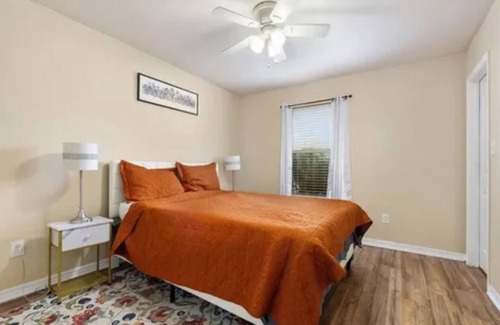 Mobile House | Beautiful quiet home in a private fenced yard.