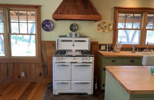 Miramonte House | Beautiful ranch cottage close to Kings Canyon and Sequoia National Parks