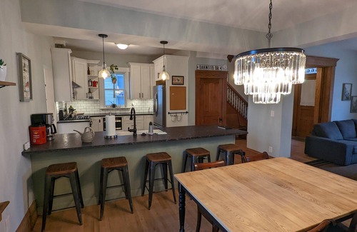 Livingston Park House | Beautiful restored home in historic Old Oaks! Close to downtown!