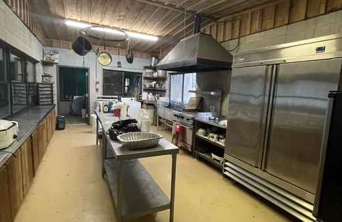 Oakland Cabin | Beautiful Rustic Cabin at Enid Lake, near Grenada Lake, Sardis Lake & Ole Miss