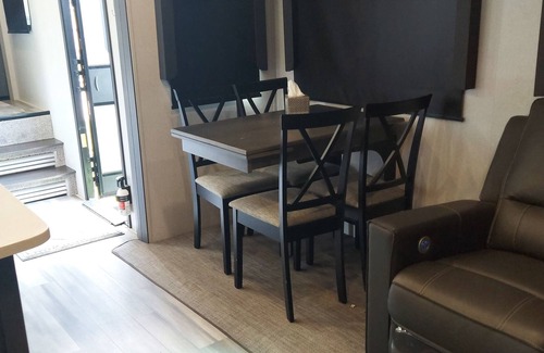 Regency Park House | Beautiful RV with pool access