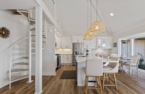 Moss Creek Cottage | Beautiful Salt Marsh Cottage in Moss Creek, where serenity awaits.