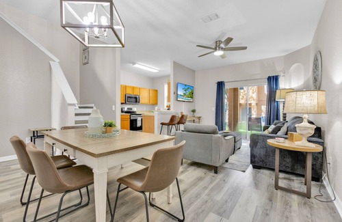 Regal Palms House | Beautiful, Spacious 4BR home near Resort Water Park - 9 miles to Disney Parks