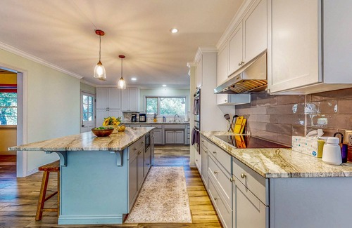 Fallbrook House | Beautiful, spacious gated ranch home on 12+ acres with big koi pond & pickleball