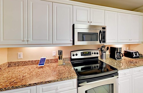 Myrtle Beach Condo | Beautiful & Spacious 24th Floor 3Bd-3Ba Unit in Margate Tower. Amazing views!