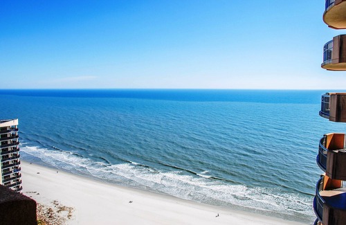 Myrtle Beach Condo | Beautiful & Spacious 24th Floor 3Bd-3Ba Unit in Margate Tower. Amazing views!