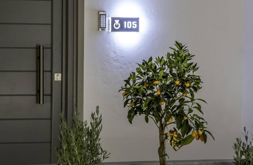 Kini Apartment | Beautiful studio directly at the sea, Wifi, 2 pers. | Syros, Cyclades