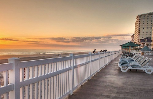 Bostroms Apartment | Beautiful studio unit at resort, sleeps 2