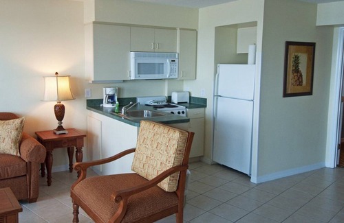 Bostroms Apartment | Beautiful studio unit at resort, sleeps 2