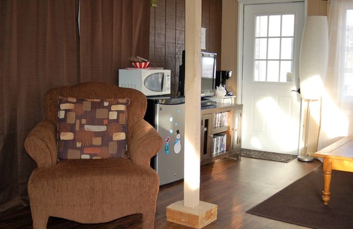 Livermore Apartment | Beautiful Suite in the Colorado Mountains w/Full Gourmet Breakfast