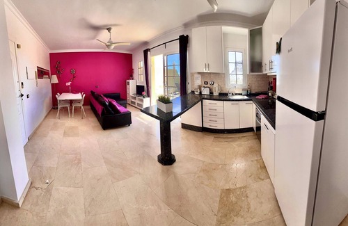 Lomo Quiebre Apartment | Beautiful three bedroom apartment with shared swimming pool and WIFI