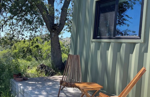 Angels Camp House | Beautiful Tiny Home in lush vineyard setting