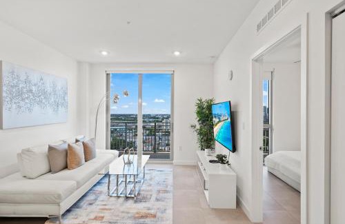 Overtown Apartment | Beautiful Unit in Downtown Miami With Free Parking