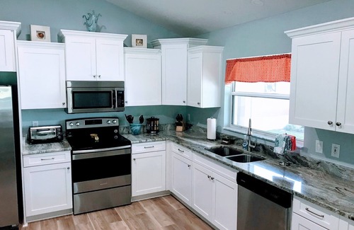 The Villages House | Beautiful view, The Villages- Golf Front Home, Heated Pool, Free Golf Cart, WIFI