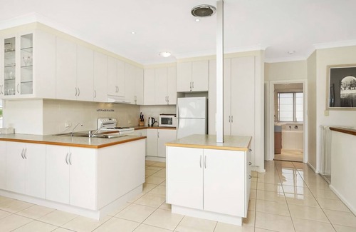 Encounter Bay House | Beautiful Views Relaxation Awaits You