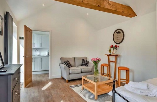 Thurlby House | Beautiful villa for 2 people with WIFI, terrace and pets allowed