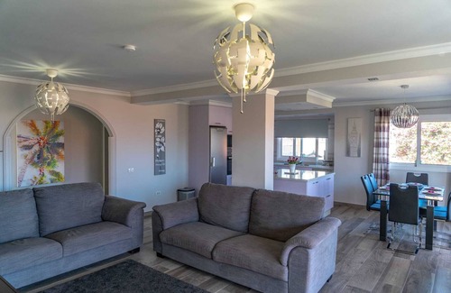 Chayofa Villa | Beautiful Villa with Ocean & Mountain views 3 Beds 2 Bath High Speed WiFi