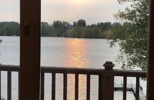 Wolverine House | Beautiful Wildwood Lakefront Chaletn