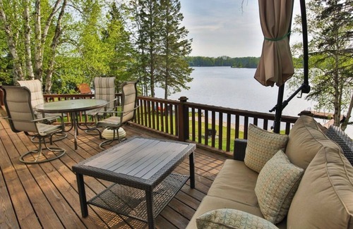 Wolverine House | Beautiful Wildwood Lakefront Chaletn