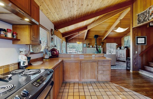 Gualala House | Beautifully Crafted Ocean View Home w/Fireplace & WiFi - Walk to Town/Beach