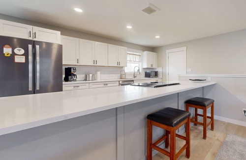 Spokane Valley House | Beautifully remodeled home in the heart of Spokane with large lawn