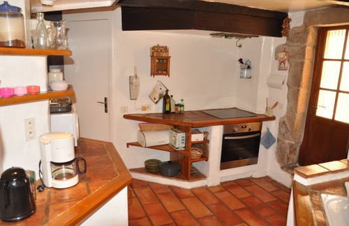 Chassiers House | beautifully situated authentic holiday home in natural stone with small pool