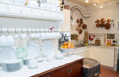 Andezeno Bed & Breakfast | BeB MadamaDorè