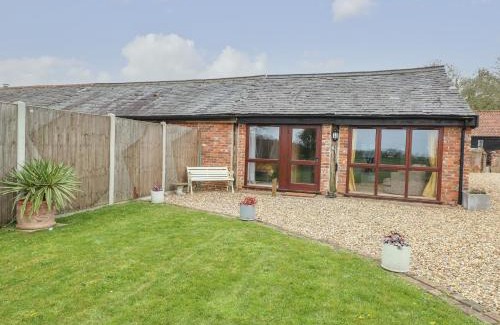 Irstead House | Bee Happy Barn