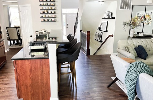 Avon House | Beechwood Villa - Suburban Modern