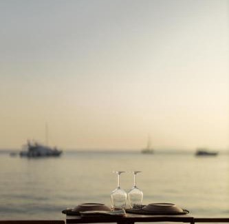 Cesme Hotel | @before sunset