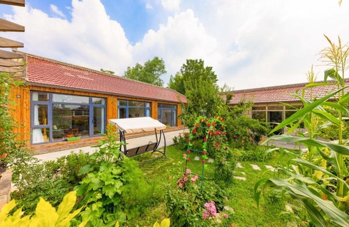 Yanqing House | Beijing Seikei Garden Vocation House