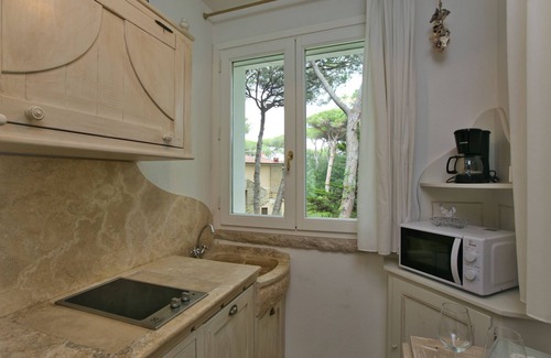 Marina di Castagneto Carducci House | Belvilla by OYO Nice Holiday Home near Sea