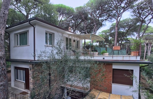 Marina di Castagneto Carducci House | Belvilla by OYO Nice Holiday Home near Sea