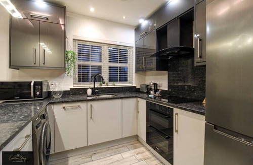 Belfast House | Belfast home with free parking, office, WiFi