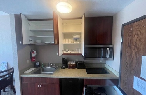 St. Robert Hotel | Bell's Extended Stay and Suites