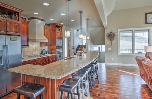 Sturgis House | 'Bella Greens' Spacious Sturgis Home w/Large Deck