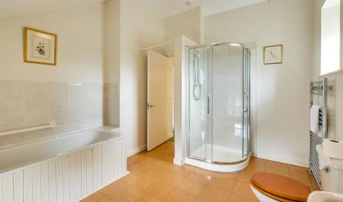 Enniskillen House | Belle Isle Castle and Cottages