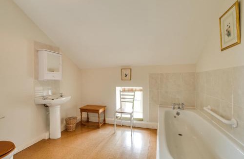 Enniskillen House | Belle Isle Castle and Cottages