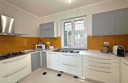 La Spezia Apartment | BELVEDERE Apt 10p by VILLASRETREATS, A/C, Jacuzzi with Seaview, near 5 Terre