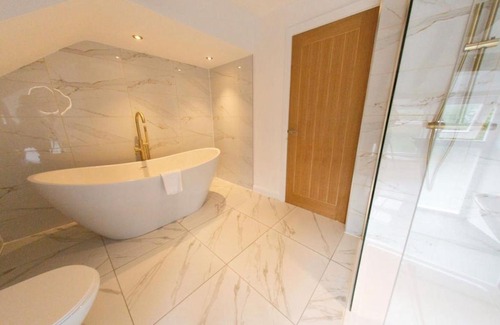 Brighouse Hotel | Bert's Rooms at The Black Horse Inn