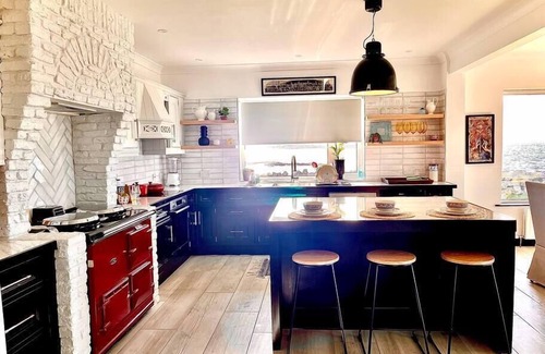 Ballinderreen House | Beside-The-Tide Luxury on the Sea Near Kinvara!