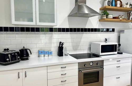 Bright House | Bespoke Holiday House. Delany Avenue Bright. Dog friendly.