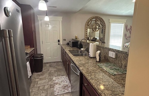 North Charleston House | "Bess" in Park Circle, North Charlestonn Family Friendly