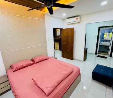 Kampung Padang Malau House | Best Day Homestay !