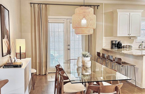 Oxford House | Best Deal in Oxford! 3 bed townhouse 1 mile from the Historic Square and Stadium