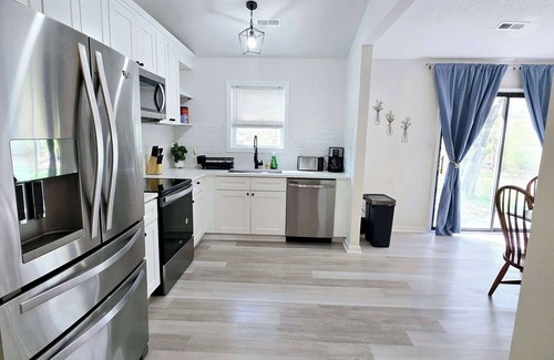 Toddville Road House | Best Value in Charlotte